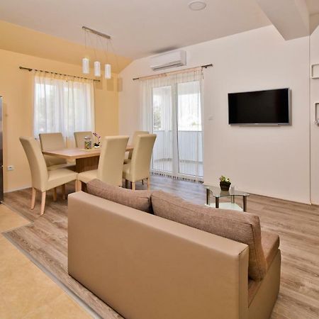 ורסי Apartments Mica מראה חיצוני תמונה