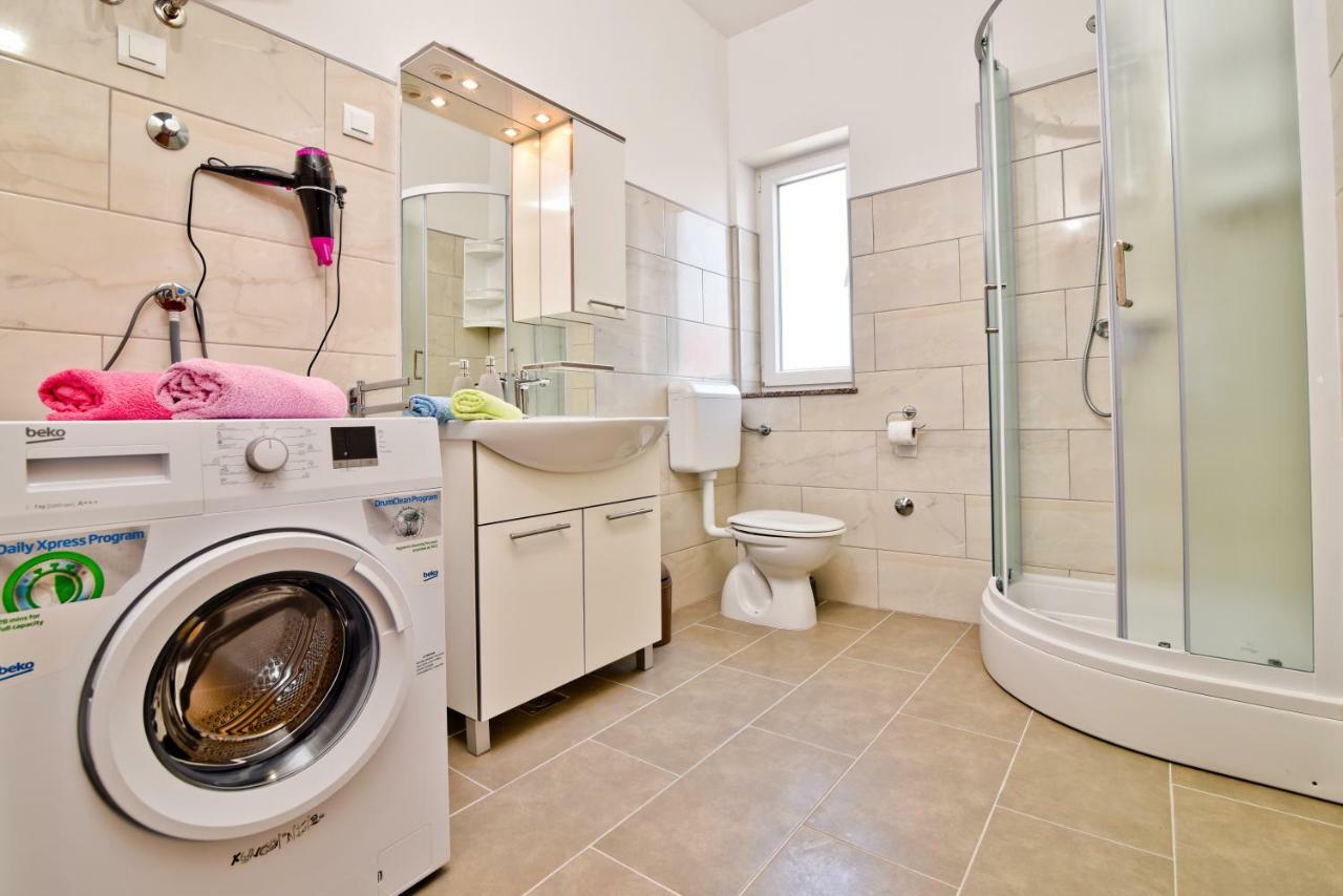 ורסי Apartments Mica מראה חיצוני תמונה