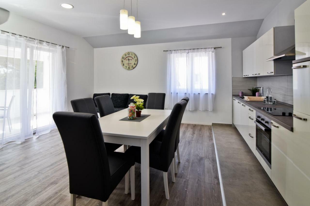 ורסי Apartments Mica מראה חיצוני תמונה